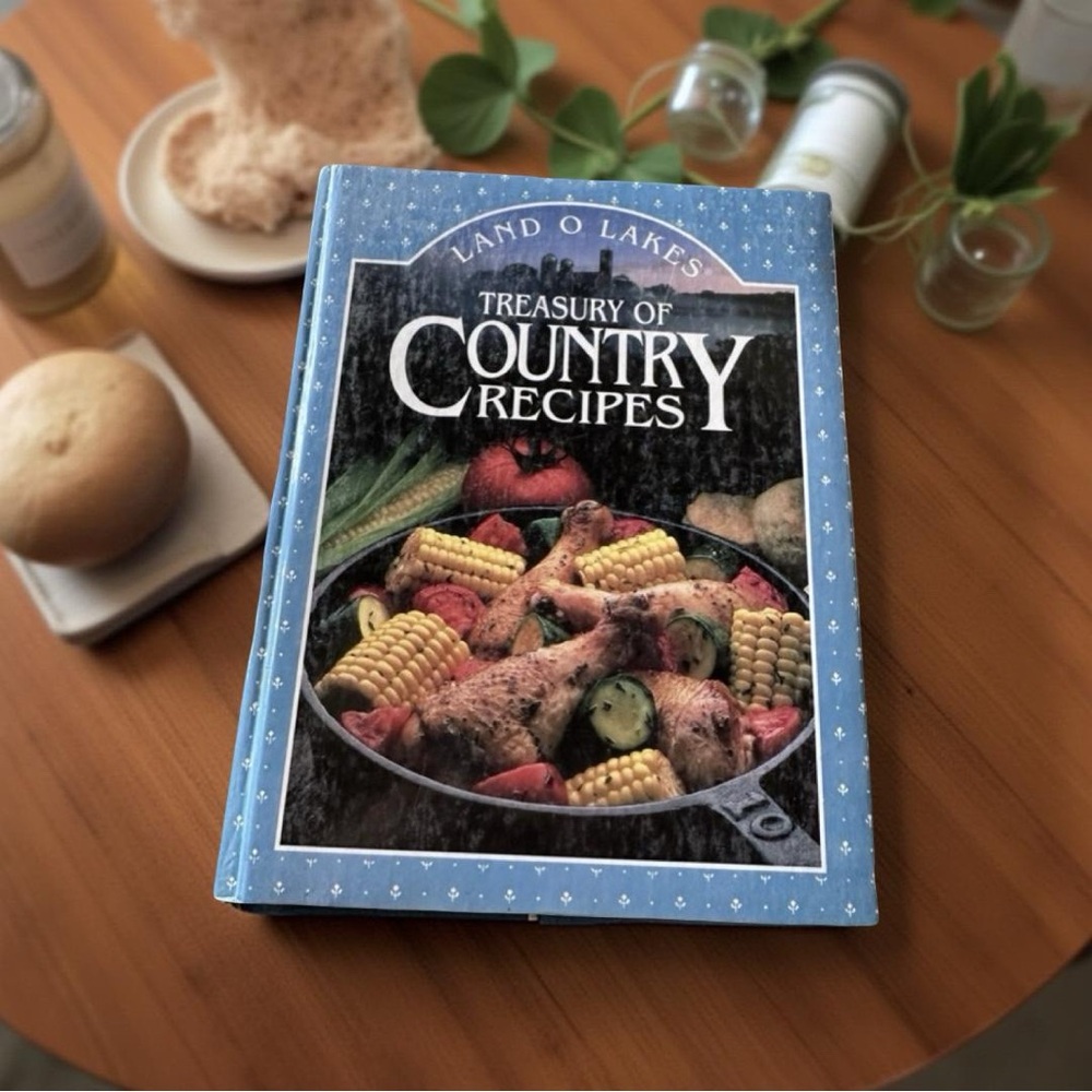 Blue Treasury of Country Recipes Cookbook